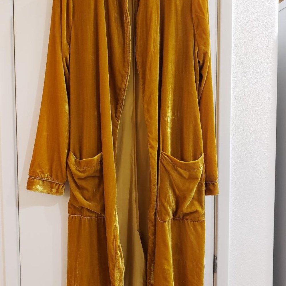 ASTER THE LABEL GOLDEN YELLOW VELVET JACKET SIZE MEDIUM